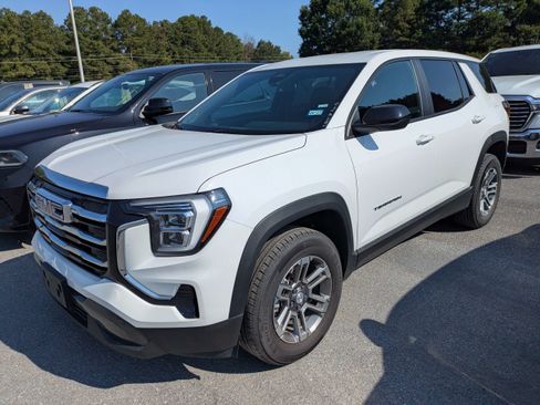 Used 2026 GMC Terrain Elevation FWD image 2