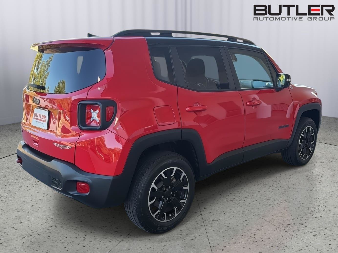 Used 2023 Jeep Renegade Trailhawk AWD/4WD image 6
