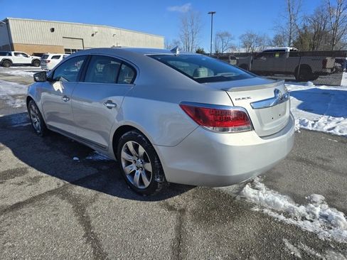 Used 2011 Buick LaCrosse CXL image 5