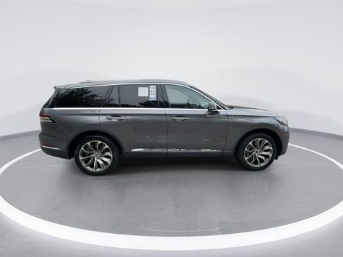 Used 2025 Lincoln Aviator Reserve w/ Luxury Package AWD/4WD image 9