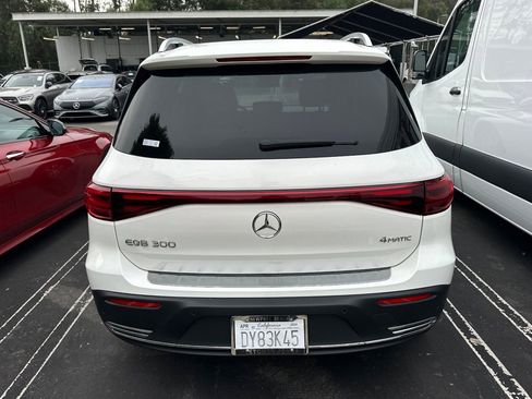 Used 2024 Mercedes-Benz EQB 300 4MATIC image 6