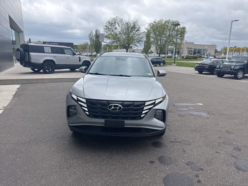Used 2023 Hyundai Tucson SEL w/ Convenience Package AWD/4WD image 2