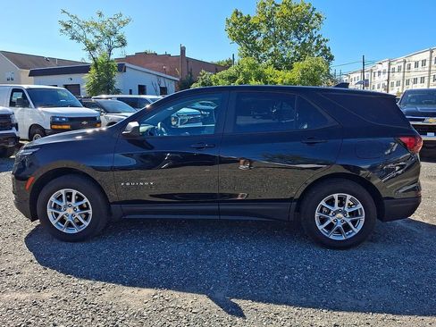 Certified 2024 Chevrolet Equinox LS w/ LS Convenience Package AWD/4WD image 4