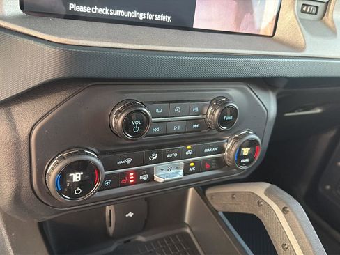 Used 2024 Ford Bronco Outer Banks AWD/4WD image 26