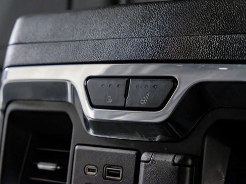 Used 2021 Chevrolet Silverado 3500 High Country w/ Snow Plow Prep/Camper Package image 33