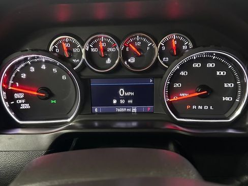Used 2019 Chevrolet Silverado 1500 LT Trail Boss AWD/4WD image 19