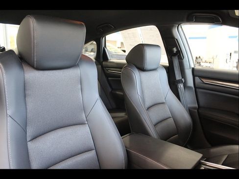Certified 2022 Honda Accord Sport image 24