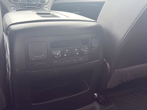 Used 2018 Chevrolet Tahoe Premier AWD/4WD image 21