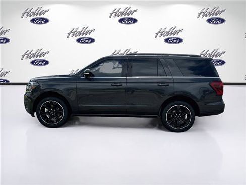 Certified 2023 Ford Expedition Limited RWD image 5