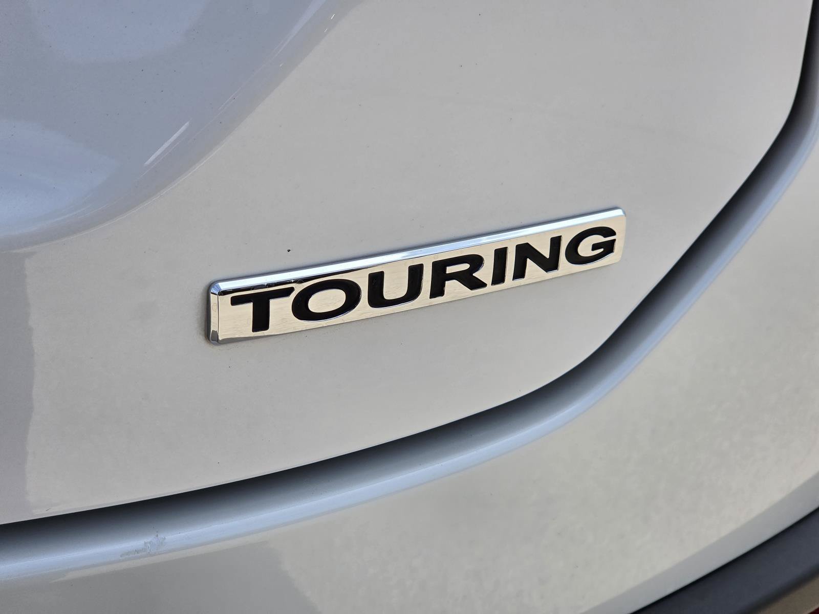 Used 2025 Honda Pilot Touring image 5