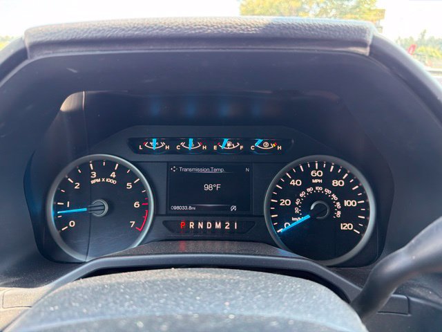 Used 2015 Ford F150 XLT w/ Equipment Group 302A Luxury AWD/4WD image 11