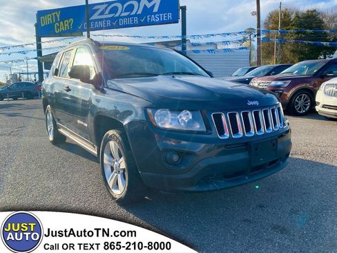 Used 2014 Jeep Compass Sport image 1