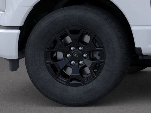 New 2025 Ford F150 Lightning XLT image 19