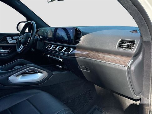 Used 2020 Mercedes-Benz GLE 350 w/ Premium Package image 33