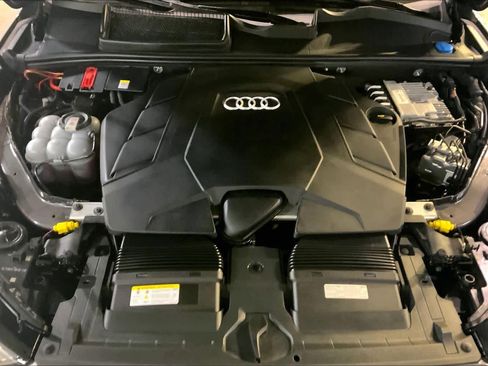 Used 2022 Audi Q7 3.0T Premium image 31