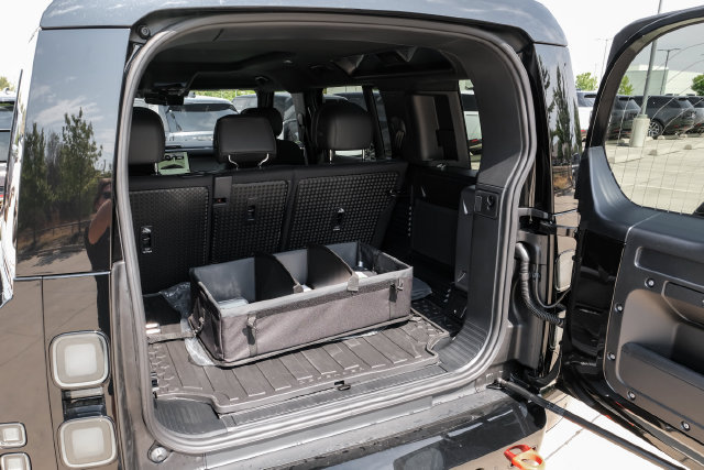 New 2026 Land Rover Defender 110 X AWD/4WD image 60