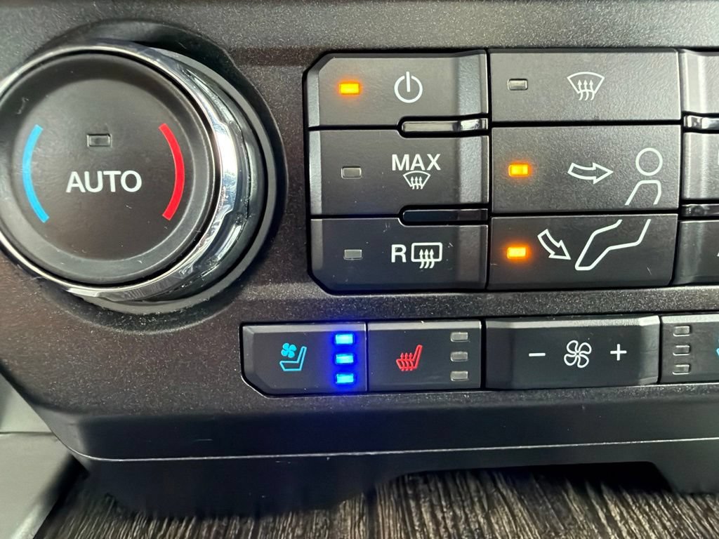 Used 2020 Ford F250 Lariat w/ Lariat Ultimate Package AWD/4WD image 24