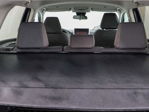 Used 2023 Toyota RAV4 LE AWD/4WD image 28