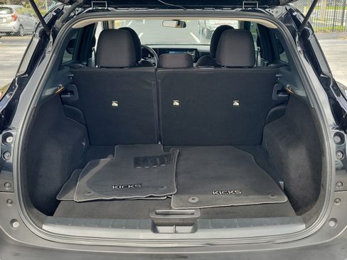 Certified 2025 Nissan Kicks SV w/ Charging Package FWD image 4