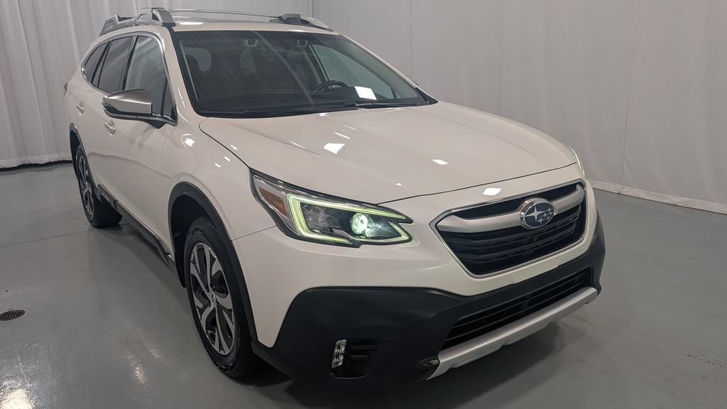 Used 2021 Subaru Outback Touring XT AWD/4WD image 4
