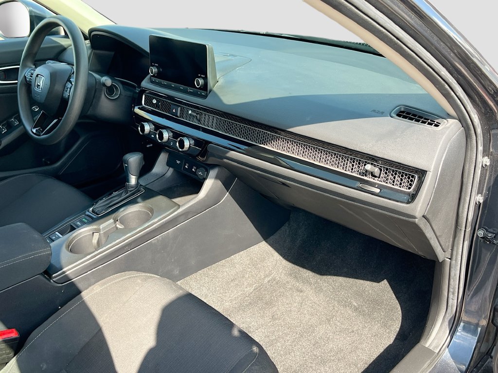 Used 2025 Honda Civic LX image 27