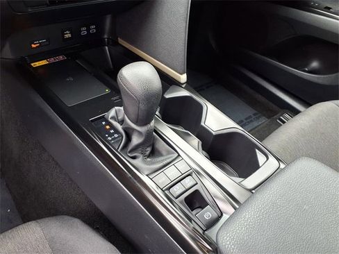 Used 2025 Toyota Camry LE image 21