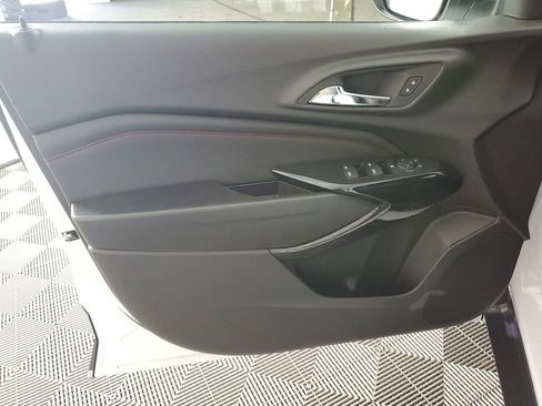 New 2026 Chevrolet Trax RS w/ Sunroof Package image 25