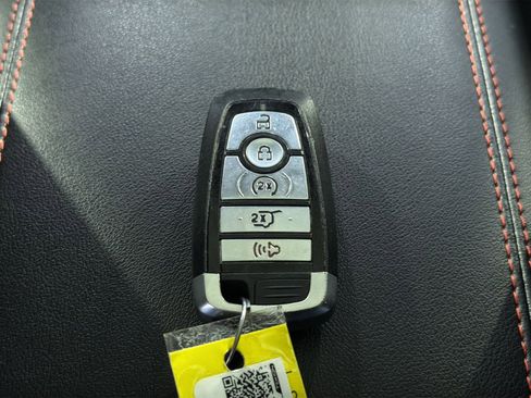 Used 2024 Ford Edge ST-Line AWD/4WD image 37