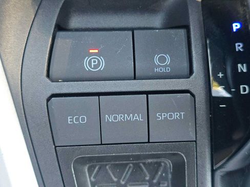 Used 2025 Toyota RAV4 LE FWD image 34