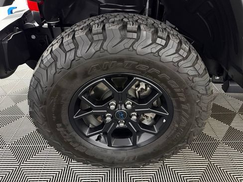 Used 2024 Jeep Wrangler Unlimited AWD/4WD image 11