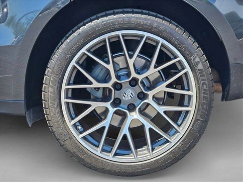 Used 2019 Porsche Macan S AWD/4WD image 29
