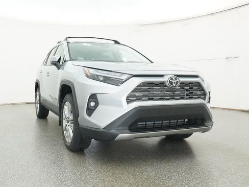 New 2025 Toyota RAV4 Limited image 31