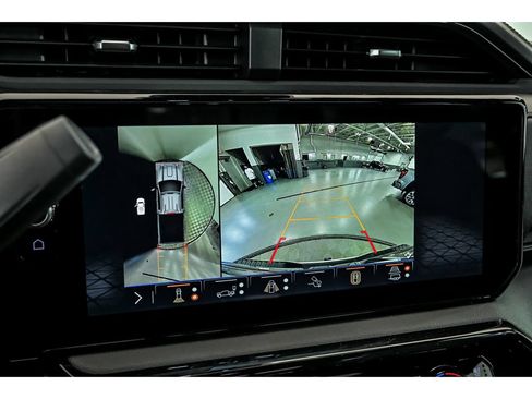 New 2026 GMC Sierra 2500 AT4 w/ AT4 Premium Plus Package AWD/4WD image 17