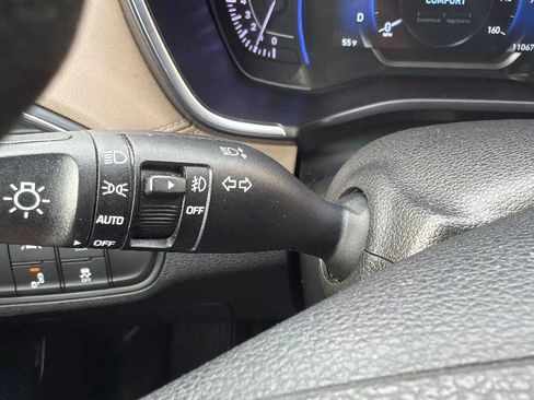 Used 2019 Hyundai Santa Fe SEL AWD/4WD image 14