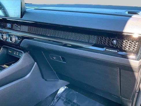 Used 2025 Honda CR-V EX-L image 18