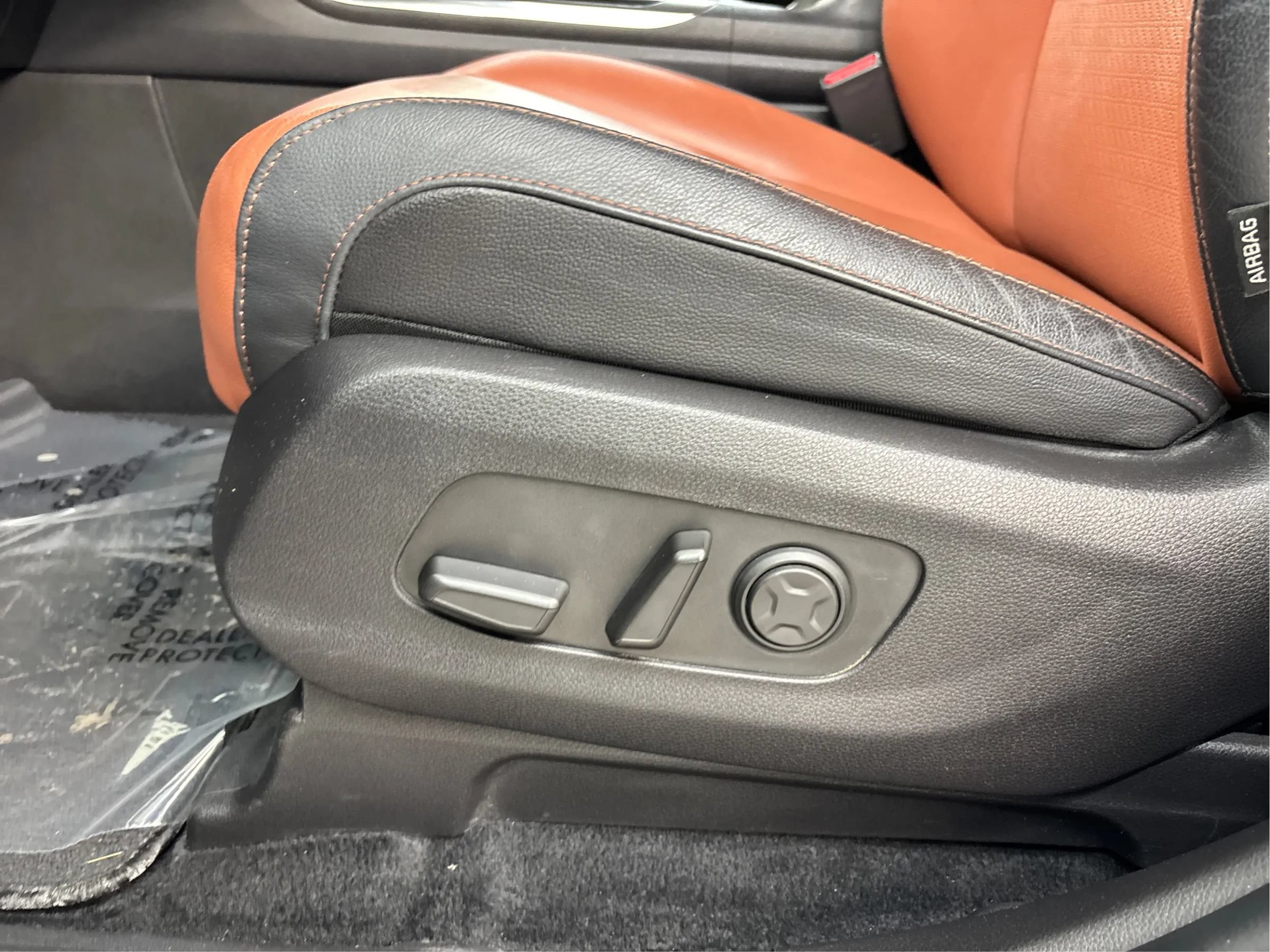 Used 2023 Kia Carnival SX Prestige FWD image 24