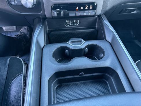 Used 2021 RAM 2500 Laramie w/ Night Edition image 19