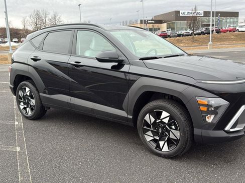 Used 2025 Hyundai Kona SEL image 2