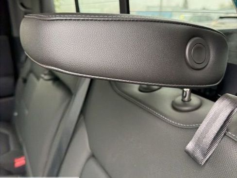 Used 2019 GMC Sierra 1500 SLT w/ SLT Premium Plus Package image 33