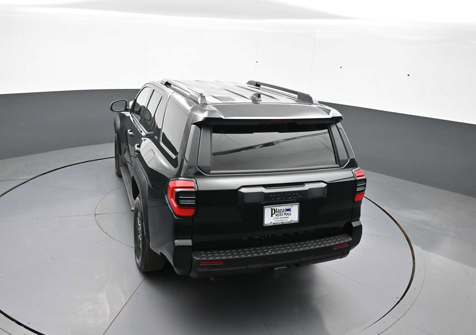 Certified 2025 Toyota 4Runner SR5 AWD/4WD image 38