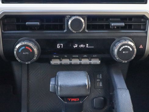 Used 2024 Toyota Tacoma TRD Off-Road image 25