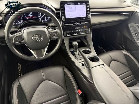 Used 2021 Toyota Avalon XSE FWD image 33
