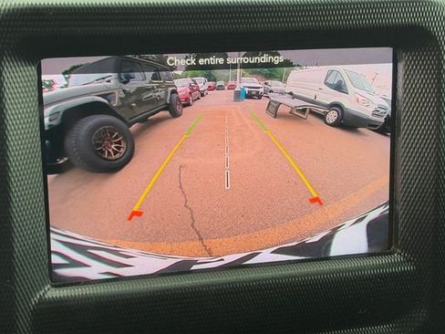 Used 2023 Jeep Wrangler Unlimited w/ Cold Weather Group AWD/4WD image 25