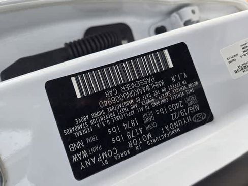 Used 2022 Hyundai Elantra N FWD image 21