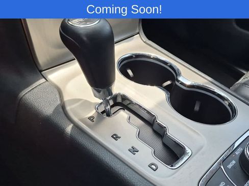 Used 2013 Jeep Grand Cherokee Overland AWD/4WD image 28