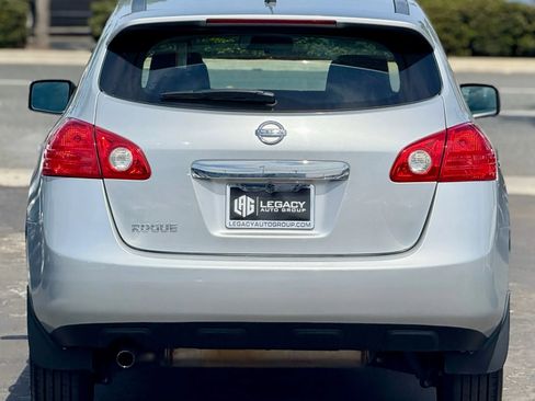 Used 2012 Nissan Rogue S image 2