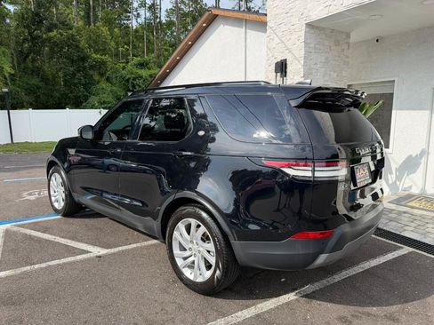 Used 2018 Land Rover Discovery SE AWD/4WD image 11