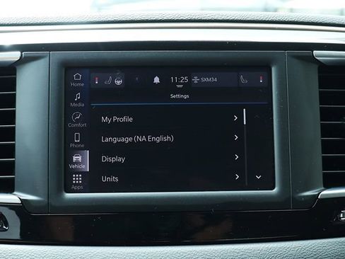 Used 2023 Chrysler Voyager LX image 59