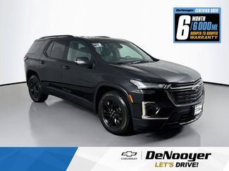 Used 2023 Chevrolet Traverse LT w/ Midnight/Sport Edition AWD/4WD video 1