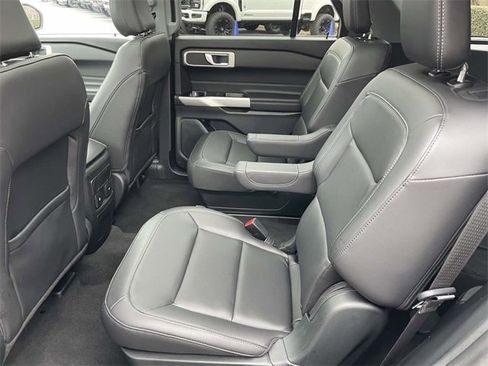 Used 2023 Ford Explorer XLT w/ Equipment Group 202A image 25